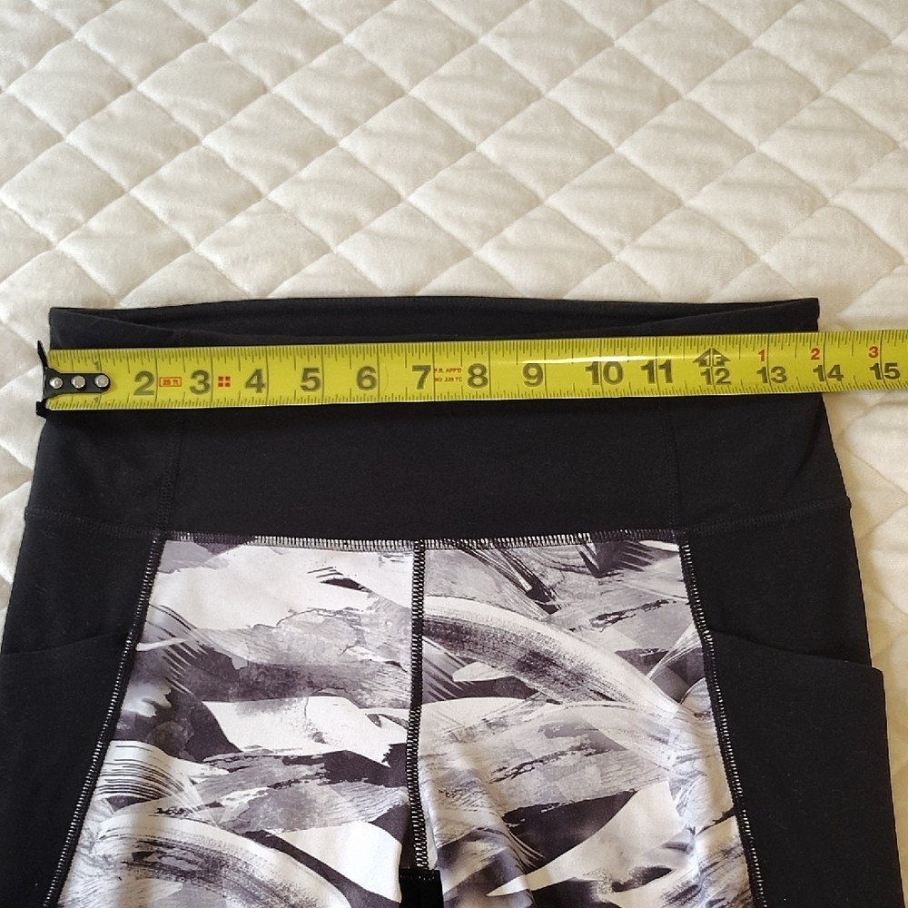 Athleta,Black and White Women's Leggings,Size M. - Picture 7 of 11